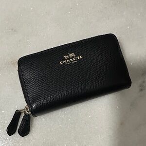 Coach Black Textured Leather Key & Card Holder